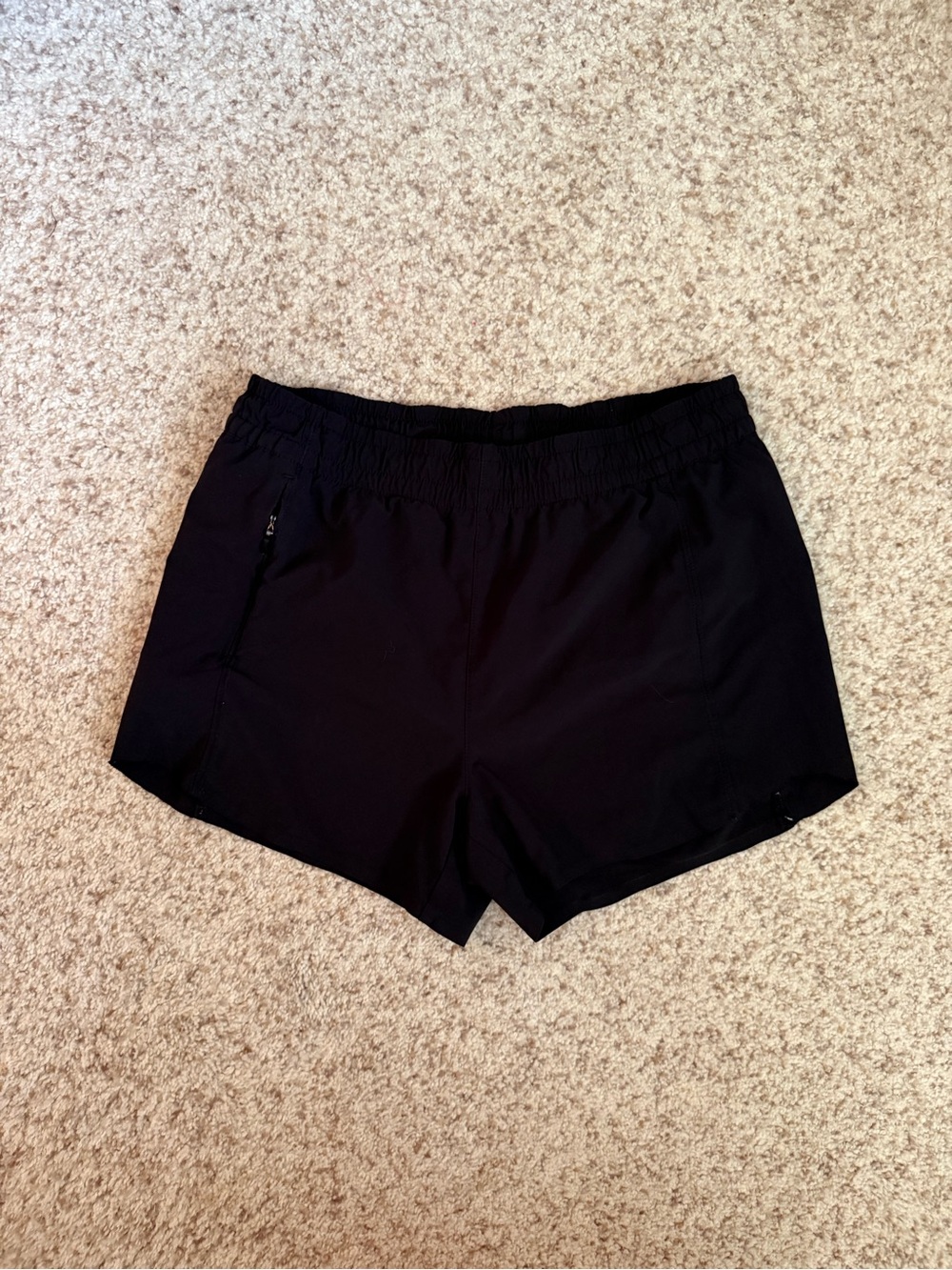 Girls Athleta Heart the Hustle 2.5 Shorts - Size XXL